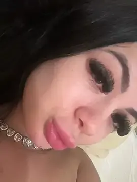 Nicolly_xoxu12 — Freechat on StripChat