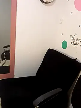 Nika_Hot — SHOW ASS AND PLAY