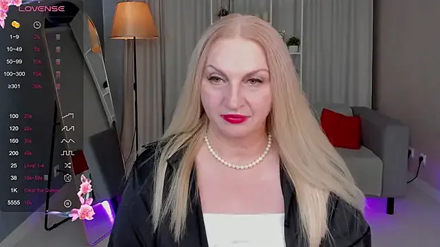 Nina_Devillle — Freechat on StripChat
