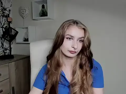 NinaBlond1 — Freechat on StripChat