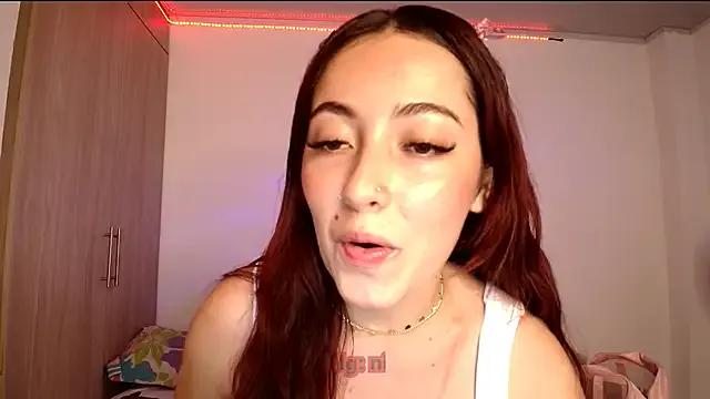 ninna_rose2004 — Mostrar tetas