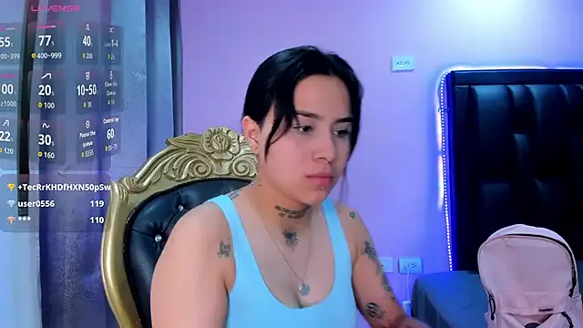 Nixielee__ — Open legs an Spread and rub pussy