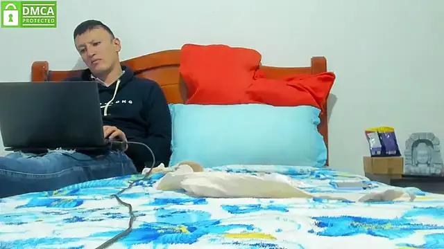 No_Limits_PVT — Show boobs Emma 