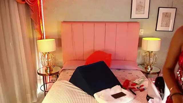 novaross — get naked and twerking