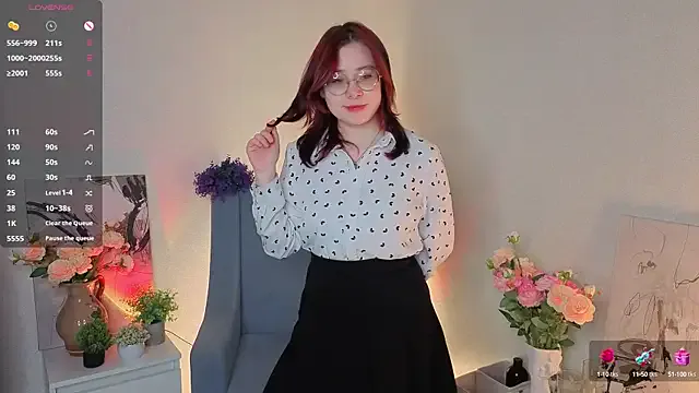 NyamNyamNyammm — Tease with my shirt and show bra color