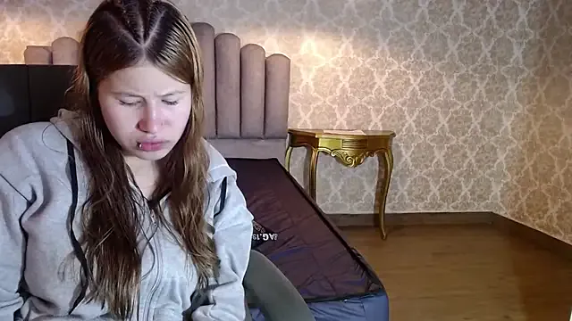 Olivia11_ — Show tits and saliva