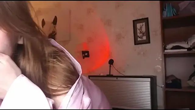 Olivia_Mens — help me wet pussy