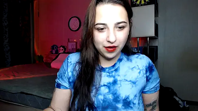OliviaHeart — Eye contact & suck fingers