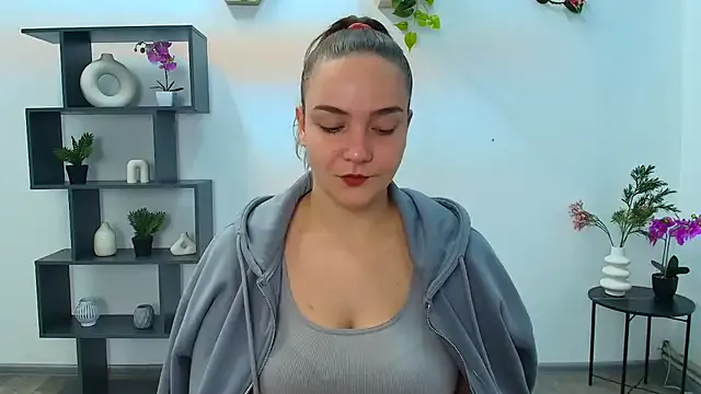 OliviaMontgommery — wear sexy dress for 30 min^^