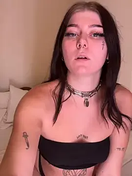 onlyellielosch — topless