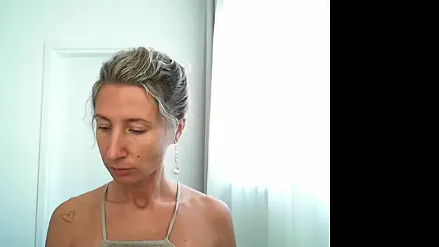 Paevoa — take off pajamas