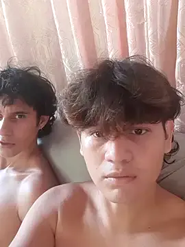 pedrodavid_ — Beijo grego/2