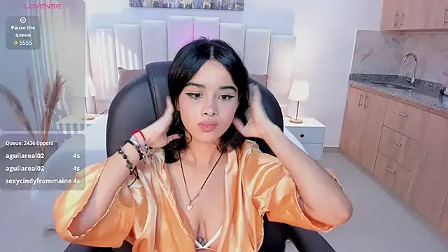 pekylove_ — Ride duldo + oil in big boobs