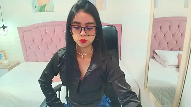 perla_tk — naked + shake