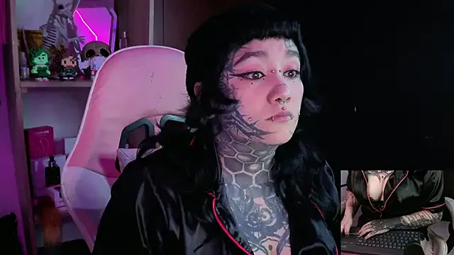 persefoneunderworld666 — give lashes for 5 min