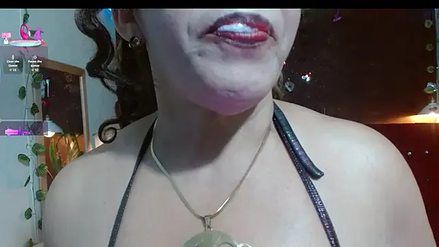 PervertedMature- — doble penetracion en publico