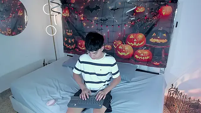 Peter_chase — A finger in the ass + Hot groans 