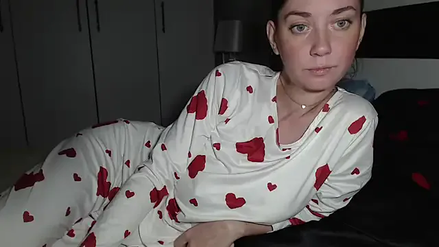 petite_danielle — naked play