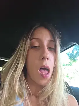 PetiteSecrets — Freechat on StripChat