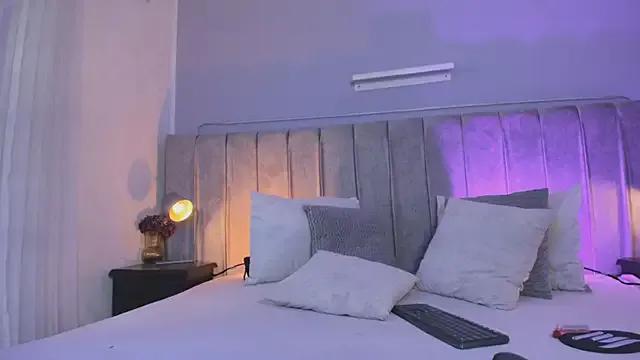 Peytonn_Monroe — Ride Dildo (Hear Catwoman meow)