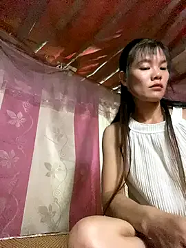 PhanHaa — Who flirts with love 