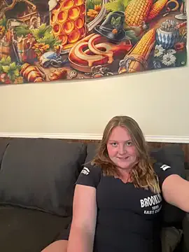PhatAssBlond — Twerk no panties