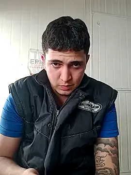 Picademel2525 — Tira a roupa da obra