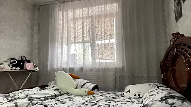 Pikmigirl18 — Just Fool Around