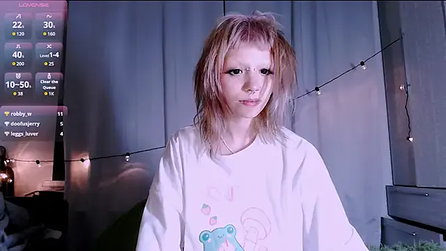 Pink_K1tty — HOT DEEPTHROAT WITH SALIVA!