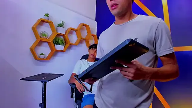 Play_boys_Hot2 — suck cock