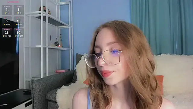 plnacolada — show tongue and eyes close up