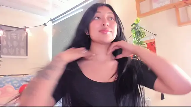 Pocahontas_power — Naked + oil
