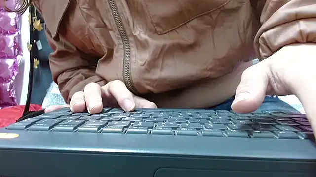 poisondost_hot — cum show 