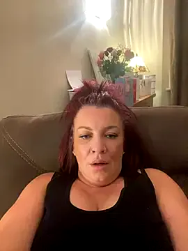 PoppyPrincessxox — Bounce my boobs
