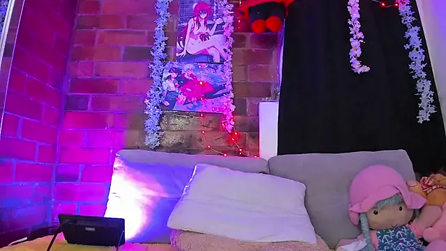Pucaa_ — spanks ass x 5