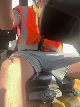PuttieIn — Cum show