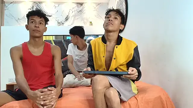 PYCS_BOYS — Freechat on StripChat