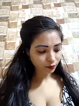 QUEEN-ADITI — Open boobs in live