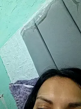 Queen_018 — Play dildo