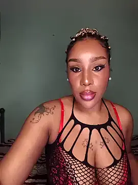 Queen_Amara — Plug+ twerk+ oil+cream