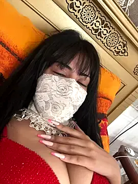 QueenLujaine — Freechat on StripChat