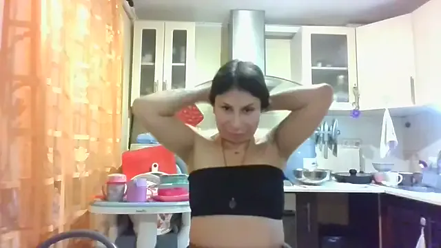 QueenMomyS — Show your chest