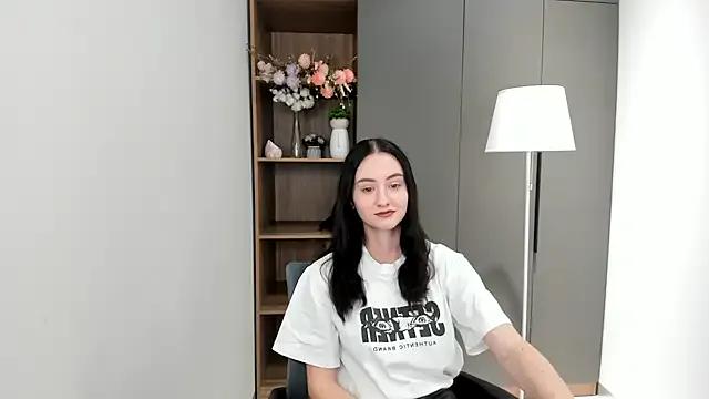 QuinnFent — Stroking  shoulders