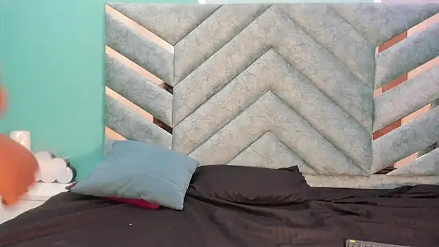 RaquelWalker — Bounicing tits 