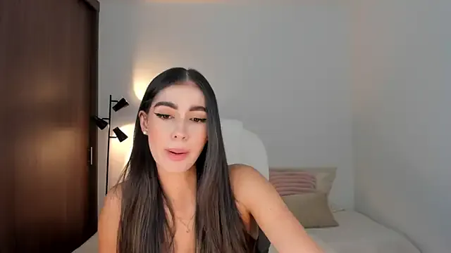 RebeccaBaxter — Show tits