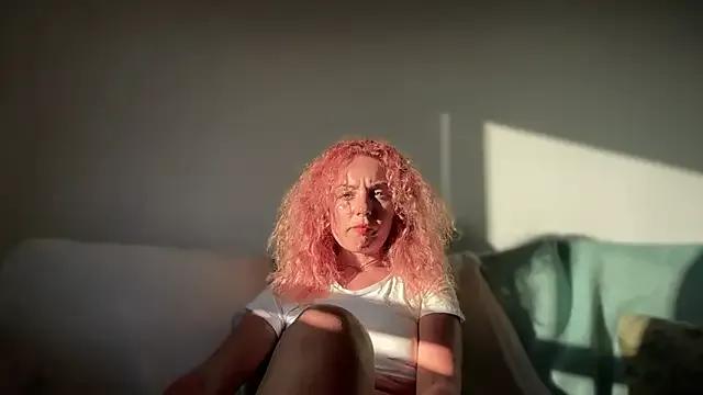 StripChat Reddgiirl is Freechat Reddgiirl — make me wet