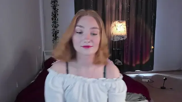 ReddHotPipper — Huge Waterfall Squirt Show