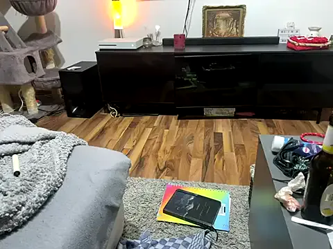 RedLayla — She make the Cock Hard