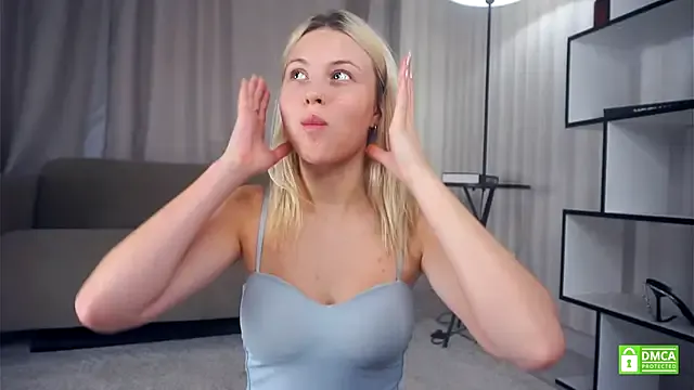 RheaFret — kiss my camera