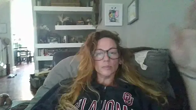 Rhodesxox — Welp.. I've given up. The BIRDS lost